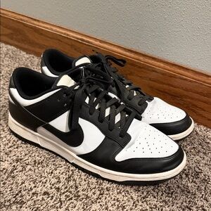 Men’s Nike Dunks